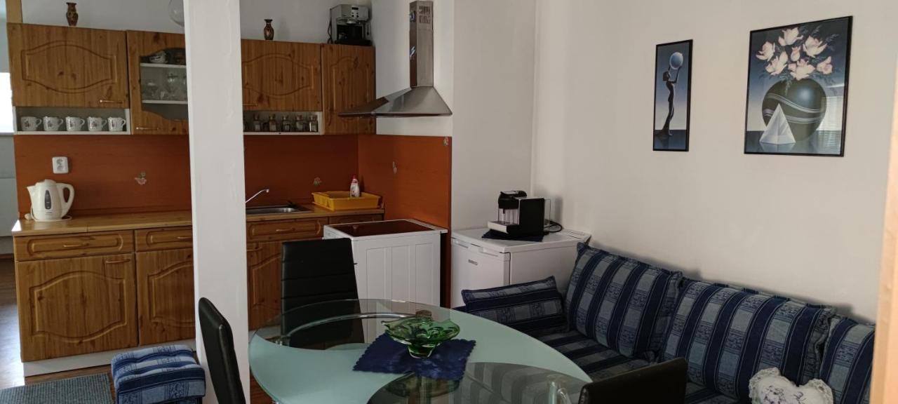 Apartman Hluboka Nad Vltavou Apartment *